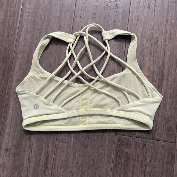 lululemon athletica Other - Lululemon free to be wild. Size 6